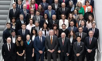 Yunes asiste a Cumbre de París; "no fue como representante de México", señala Laura Itzel Castillo