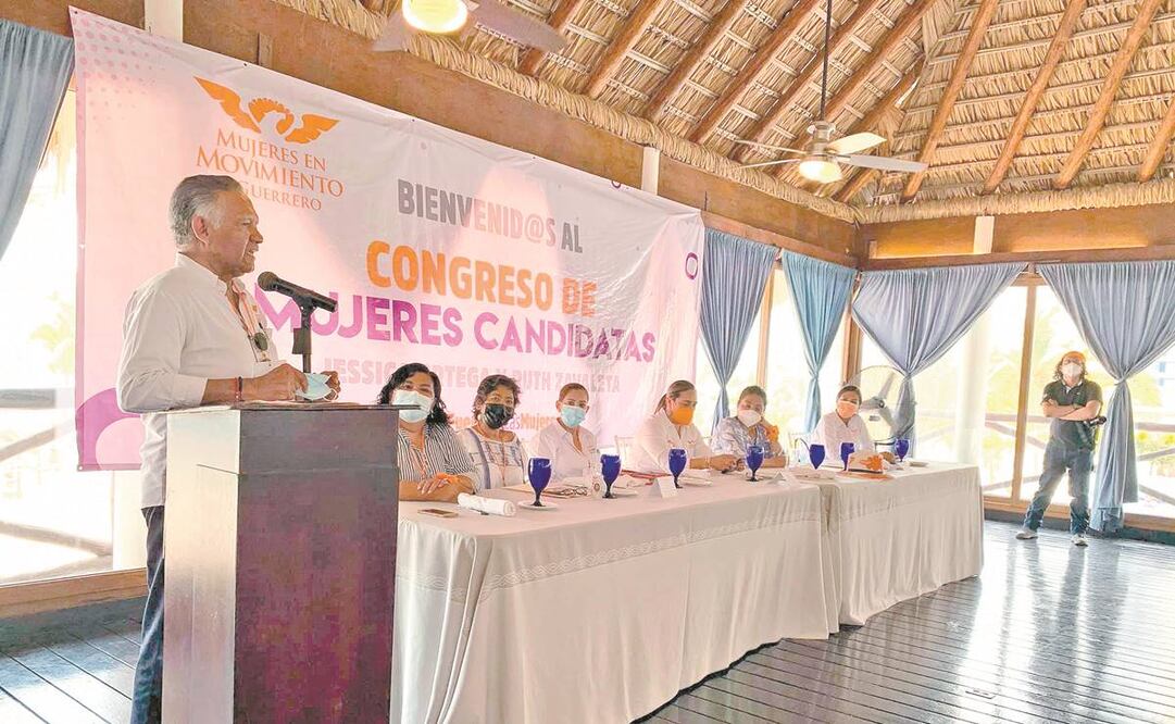 Por seguridad, Adrián Wences Carrasco, líder de MC, omitió los nombres de los candidatos. Foto: Especial.