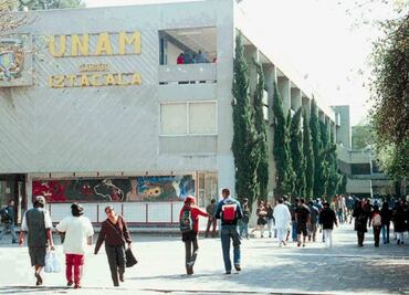 Encapuchadas intentaron tomar FES Iztacala
