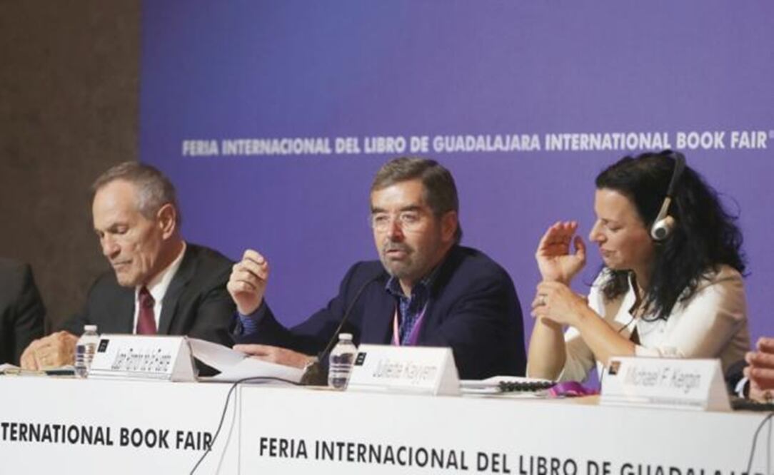 Juan Ramón de la Fuente (center) was the moderator of the  Mexico-USA bilateral relations roundtable - Photo: Juan Boites/EL UNIVERSAL