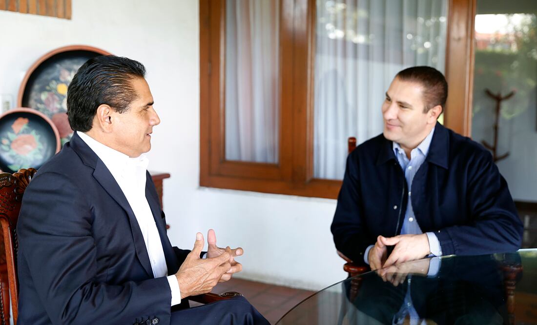 Los aspirantes a la candidatura del Frente Ciudadano por México para la Presidencia de la República, Rafael Moreno Valle y Silvano Aureoles, sostuvieron un encuentro. Foto: Especial