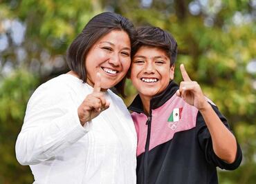 Madre de Iñaki Hernández, su fan incondicional; "Siempre estaré a su lado"
