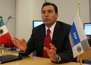 Llevan a penal de Sonora al exmando policiaco, Facundo Rosas