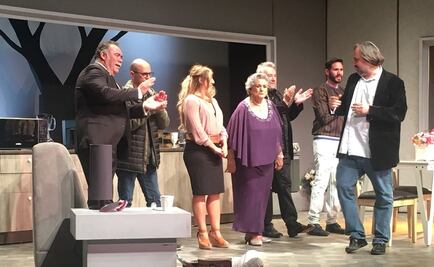 Gran ovación para Queta Lavat y Jesús Ochoa en “Conversaciones con mamá”