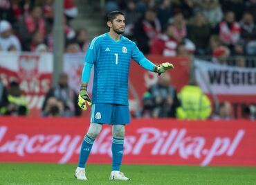 Corona halagado por interés de Chivas