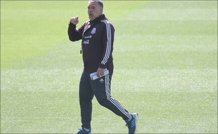 'Tata' Martino trabaja con los jóvenes en el CAR