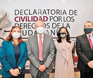 Acuerdan cuidar la democracia en San Luis Potosí