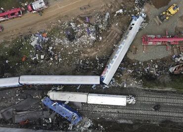 Comparecerá jefe de estación implicado en choque de trenes que dejó 57 muertos en Grecia