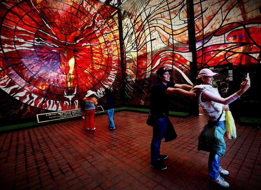 En el Jardín Botánico Cosmovitral. (Foto: Cortesía Turismo Estado de México)