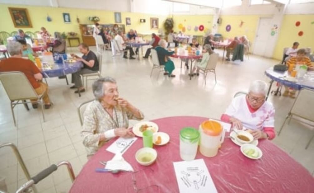 Ancianos se defienden solos del virus