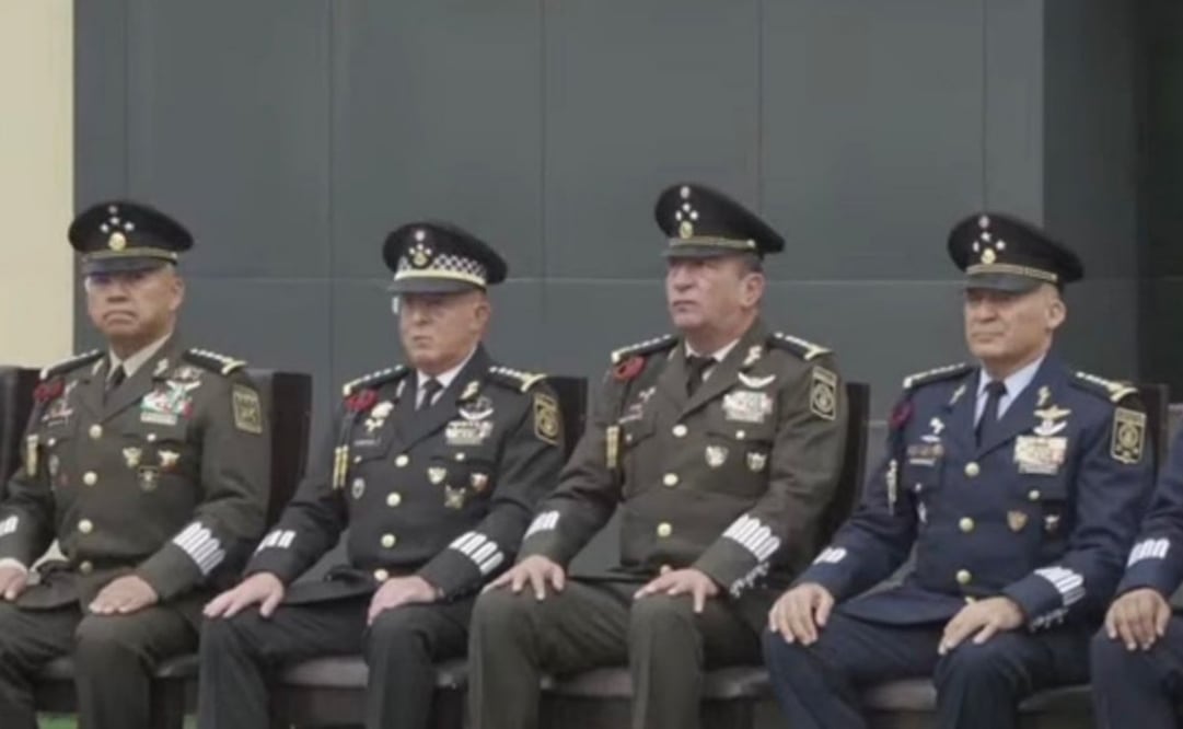 El general de División de Estado Mayor, Enrique Martínez López asiste a la Ceremonia de Ascensos y Reclasificaciones a elementos de la Defensa (01/09/2026). Foto: Captura de pantalla