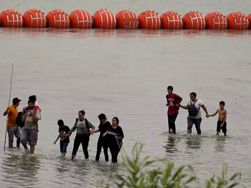 AMLO agradece a Biden denuncia en contra del gobernador de Texas por boyas en el Río Bravo