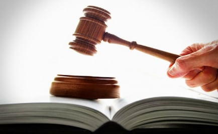 Conceden suspensión provisional a magistrada contra recorte salarial