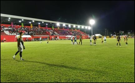 Realizan juego de la LBM con público