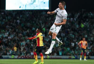 Santos Laguna derrotó a Morelia