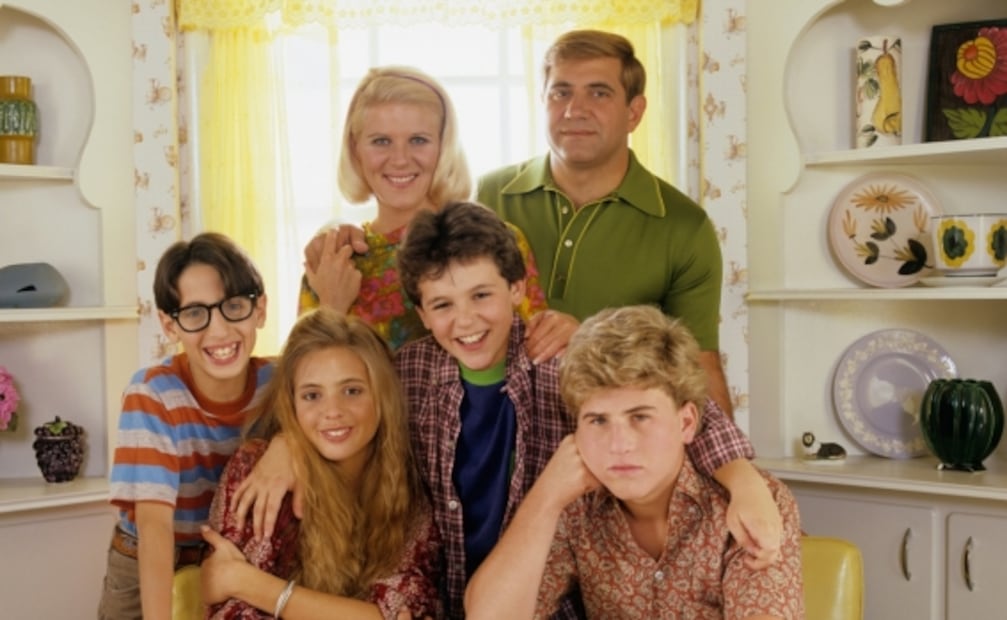 Le apuestan a la melancolía de los 90 para atraer audiencia en tv y streaming