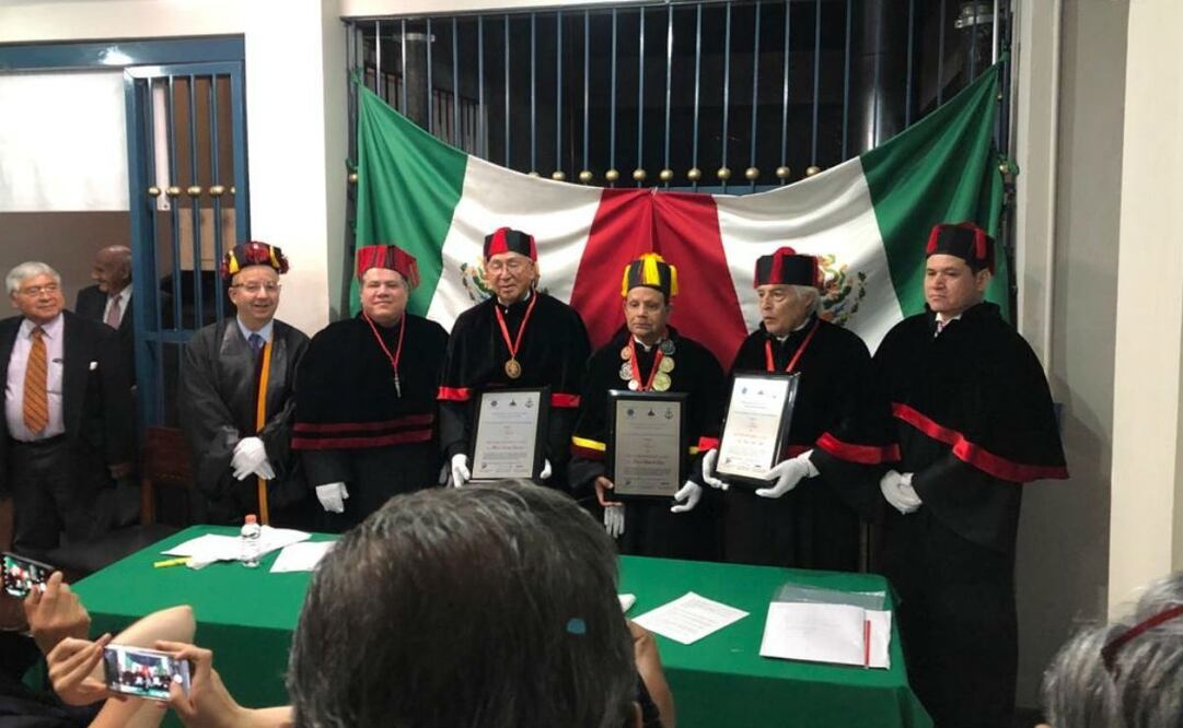 Mauro Jimenez Lazcano, Omar Olvera de Luna y Ared Antonio Olvera Escobedo. Con ellos José Luis Martínez Bahena, Ricardo Vázquez Contreras y Pavel Rodríguez Quezada. Foto: Cortesía