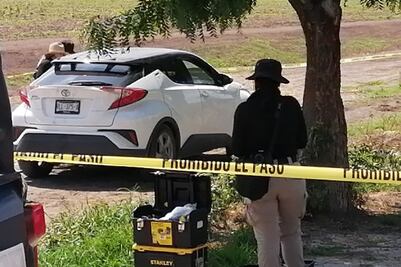 Hallan dentro de camioneta los cadáveres de 2 jóvenes asesinados a balazos en Navolato  