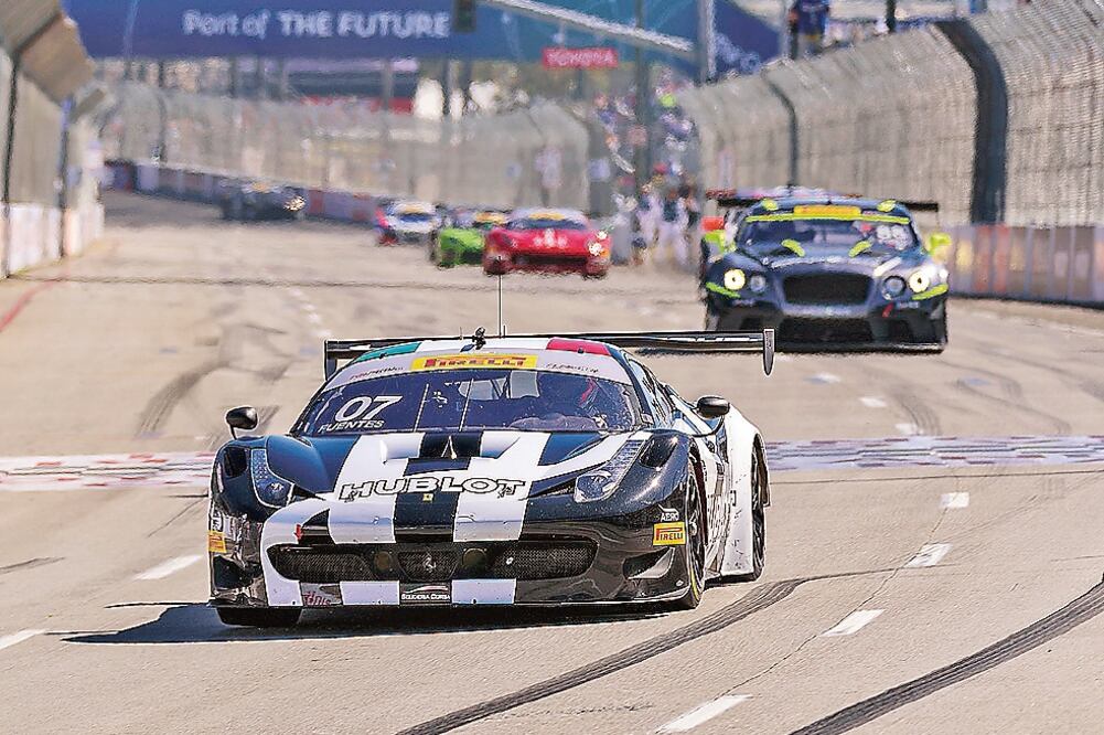 El volante mexicano corrió con fortuna para llevar paso perfecto (MARTÍN FUENTES)