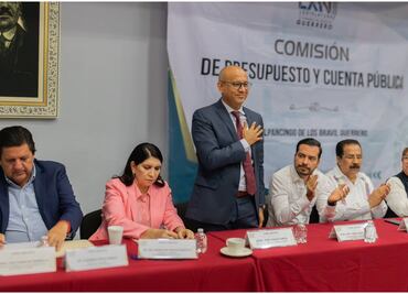 Funcionario de Chilpancingo, Guerrero, celebra su cumpleaños en oficinas de Gobierno; festeja con grupo de norteños