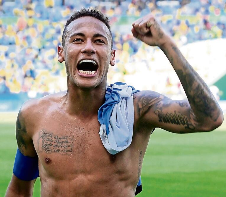 Neymar respondió lo que se esperaba de él en el partido de ayer ante Honduras con una gran actuación (JAVIER ETXEZARRETA. EFE)
