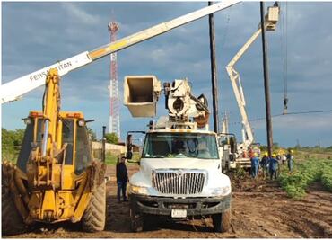 Lluvias dejan sin luz y agua potable a habitantes de la región sur de Culiacán; hay una persona muerta