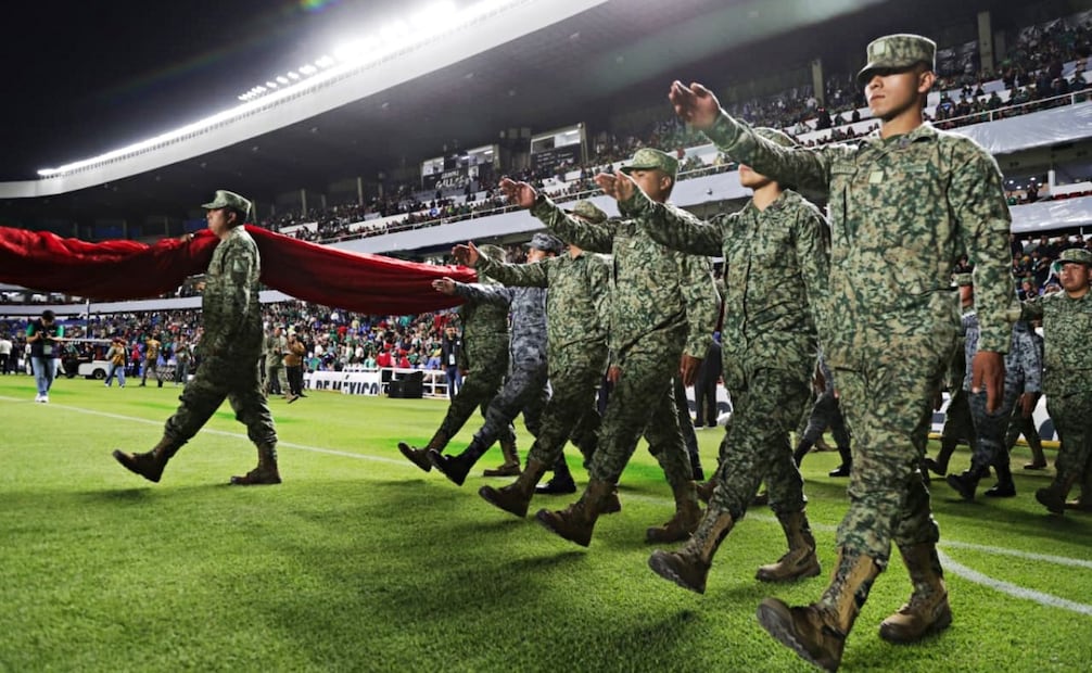 Realizan homenaje a militares caídos en operativo contra "El Mencho", previo al México vs Islandia. FOTO: Carlos Mejía/EL UNIVERSAL