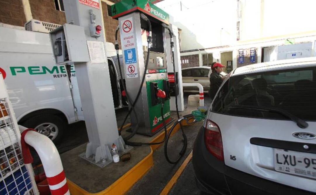 Los empresarios han insistido que hay localidades más afectadas por negocios que venden combustibles a precios inferiores a las terminales de reparto y distribución . Foto: Archivo/El Universal