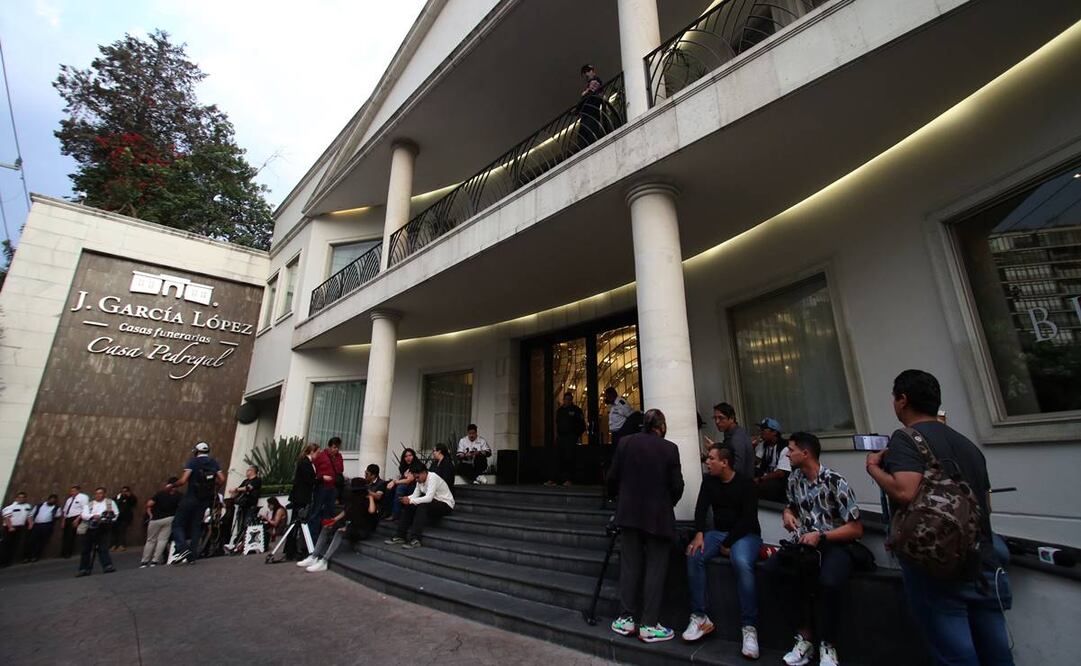 Funeraria J. García al Sur de la CDMX, donde son velados los restos del famoso actor y conductor "Chabelo". Foto: Carlos Mejía/ EL UNIVERSAL