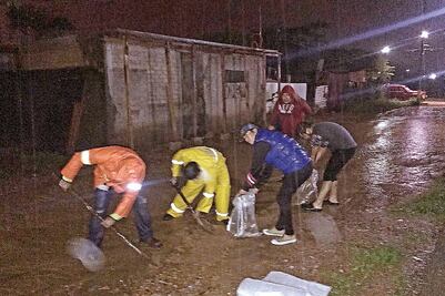 Alud sepulta a dos niños y a un adulto, en Oaxaca 