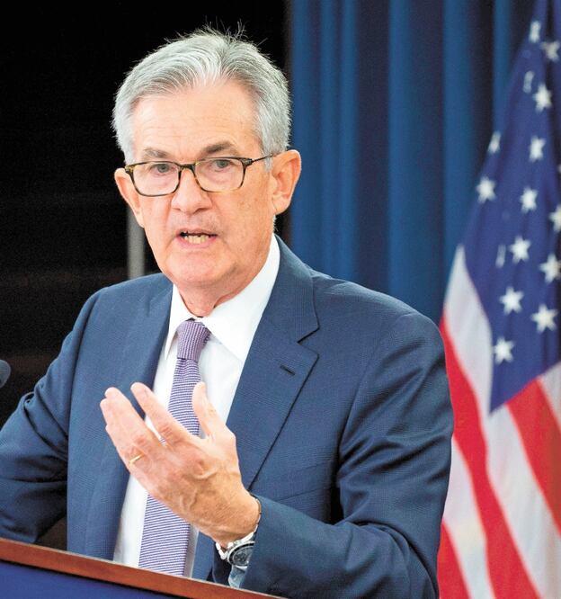 Durante una conferencia de prensa, Jerome Powell, presidente de la Reserva Federal (Fed), expuso que si la economía de Estados Unidos se debilita, se van a necesitar más recortes de tasas de interés. MICHAEL REYNOLDS. EFE 
