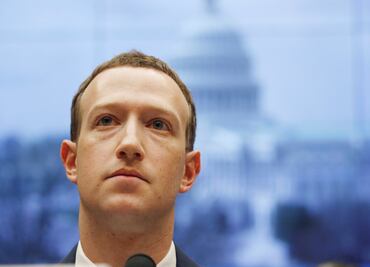 Zuckerberg revela que sus propios datos fueron filtrados a Cambridge Analytica