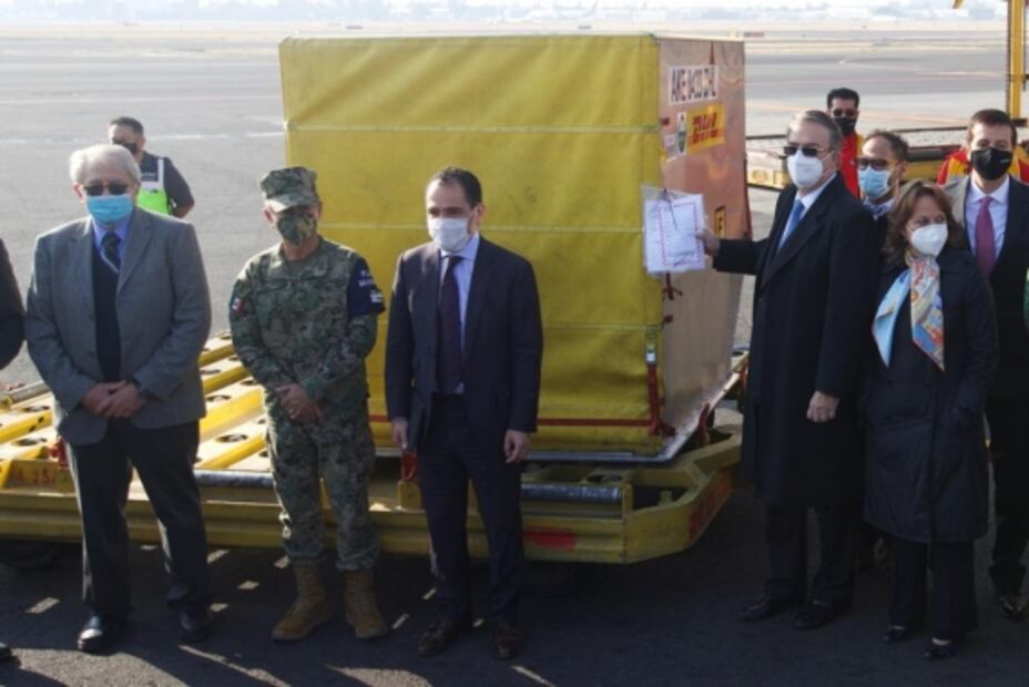 Día histórico: Vacunas, médicos y enfermeras llegan a CDMX para luchar contra Covid-19