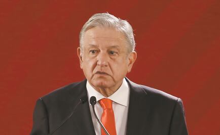 AMLO recibe lista para elegir comisionados de la Cofece e IFT