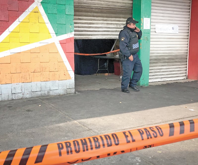 La alcaldía de Venustiano Carranza se coordina con la Sedeco para que los locatarios afectados reciban el Seguro de Desempleo, según Marlén Quiroz. Foto: DIEGO SIMÓN. EL UNIVERSAL