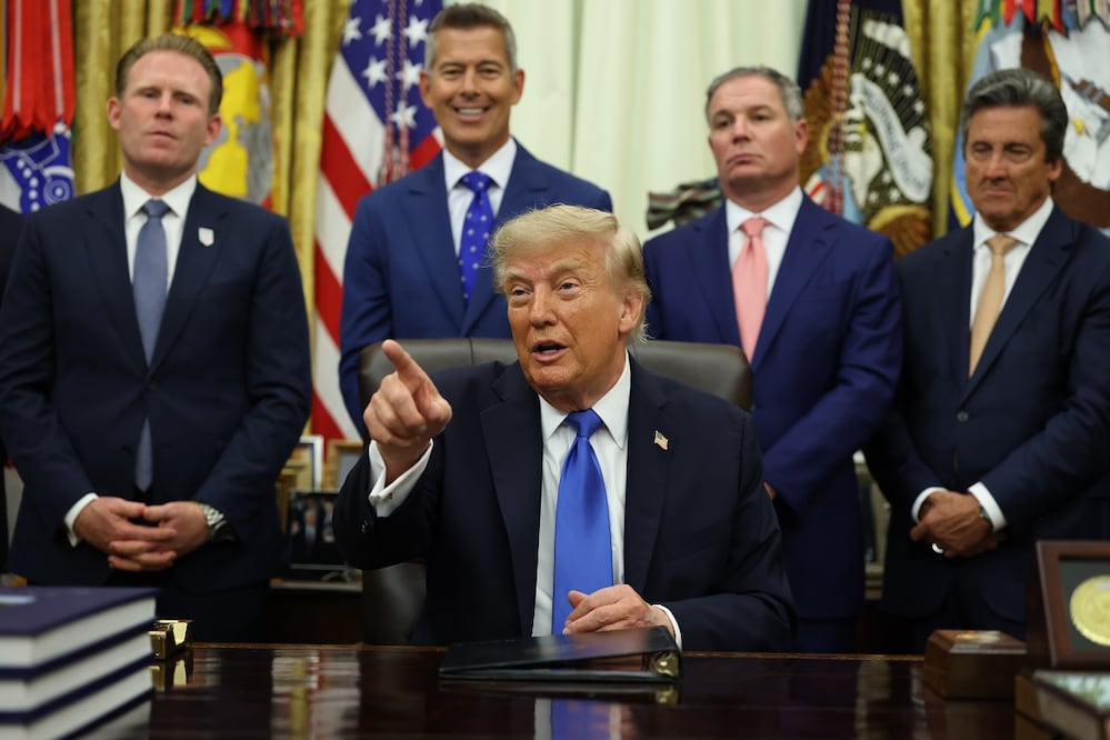 El presidente estadounidense, Donald Trump, en la Oficina Oval de la Casa Blanca. FOTO: EFE