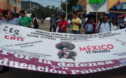 Arriba marcha de CNTE a Zócalo de Oaxaca