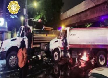 Chocan dos pipas de agua en alcaldía Venustiano Carranza