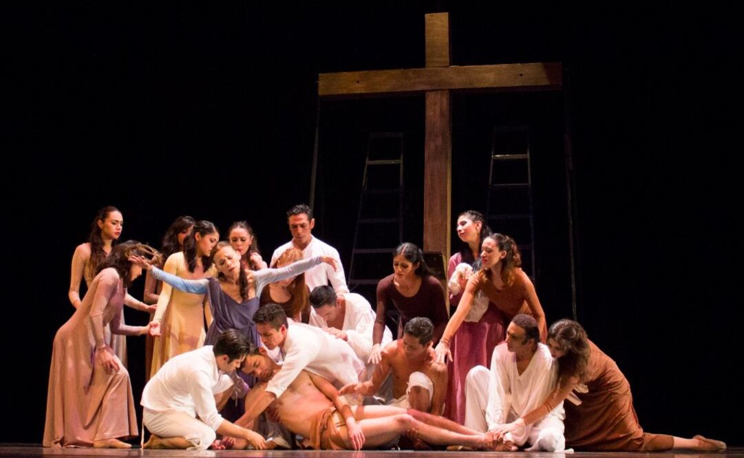El Taller Coreográfico de la UNAM (TCUNAM), fundado en 1970 por Gloria Contreras,  es uno de los programas artísticos más relevantes de la Casa de Estudios. Desde el inicio ha conseguido lo impensable: crear un gran público para la danza, que aun después de la muerte de su directora artística, se mantiene fiel a la agrupación universitaria.  FOTO: JENIFER NAVA / EL UNIVERSAL