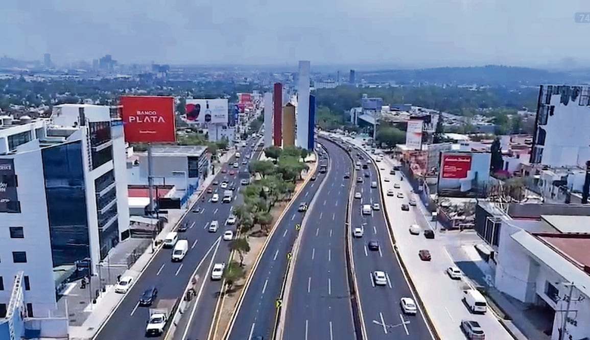 La rehabilitación de 108 kilómetros del Periférico Norte inició el 7 de enero pasado, con una inversión de mil 200 millones de pesos. Foto: Especial