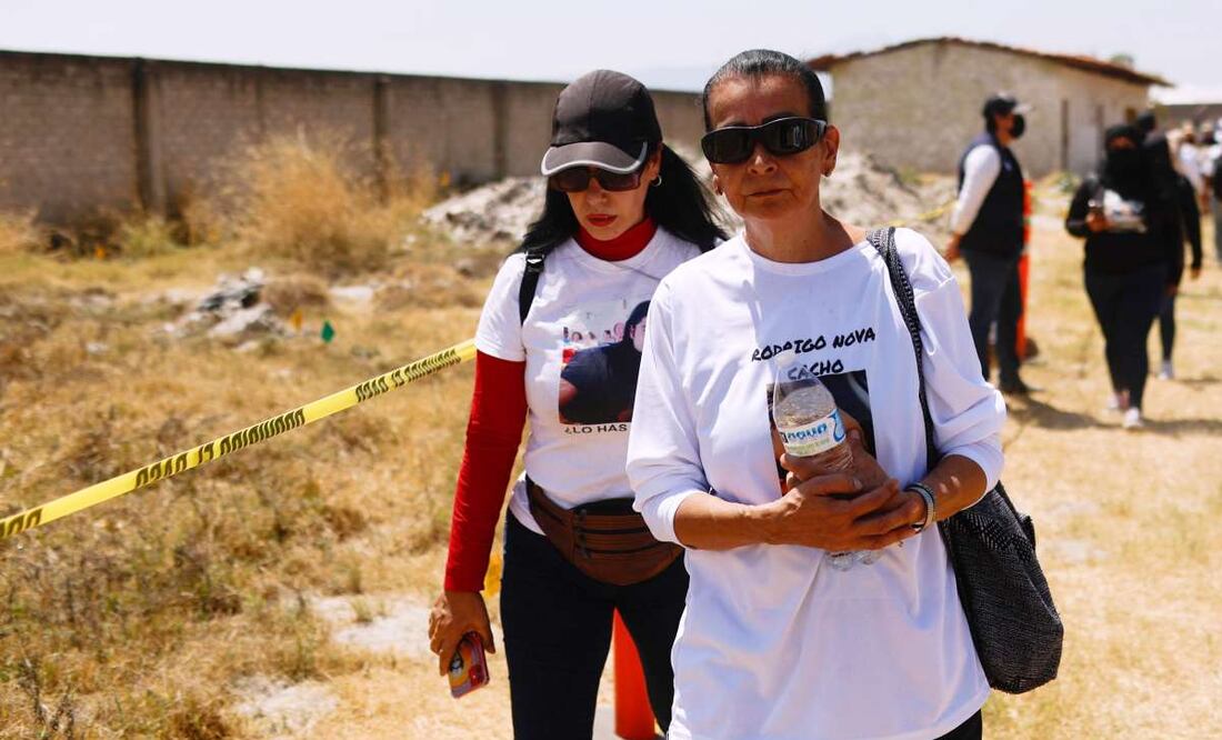 Visita de madres buscadoras en el rancho Izaguirre en Teuchitlán, Jalisco. Foto: Diego Simón/EL UNIVERSAL
