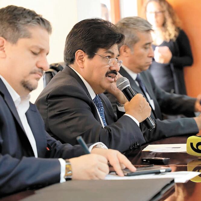 Francisco Chíguil dijo que pedirá a los legisladores capitalinos que trabajen una ley para normar la colocación de los “antimonumentos”. ESPECIAL