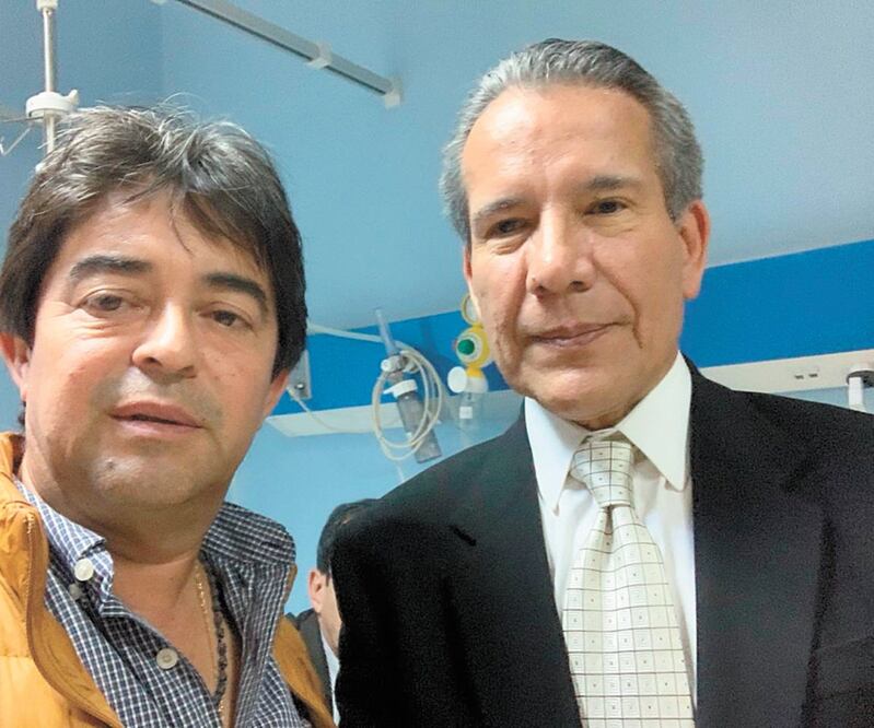 Daniel Alejandro Guerra Melgar (izquierda), de Tuxtla Gutiérrez, Chiapas, quien auxilió a Mónica Díaz tras el ataque del miércoles en Jerash, Jordania. Foto/CORTESÍA DANIEL ALEJANDRO GUERRA MELGAR