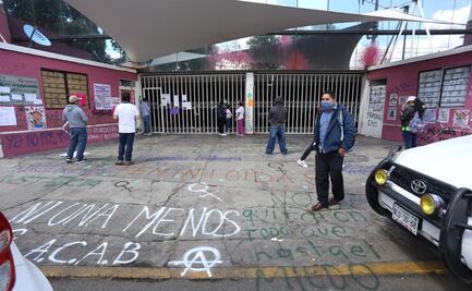 Mujeres marchan en Toluca por feminicidios registrados en marzo 