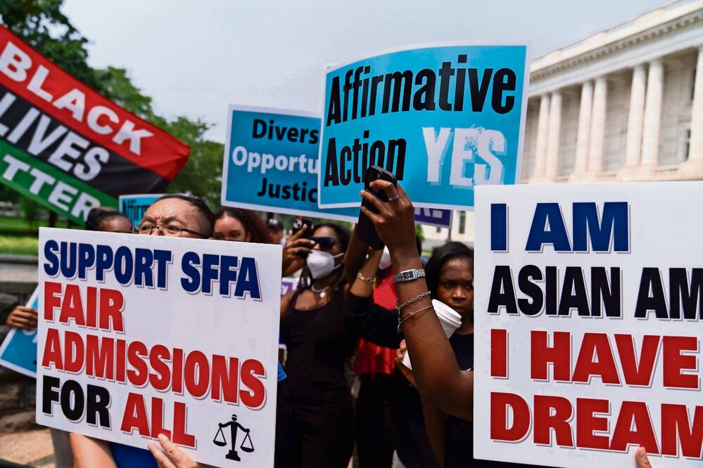 Protesta contra el fin de la Acción Afirmativa. Foto: José Luis Magaña / AP