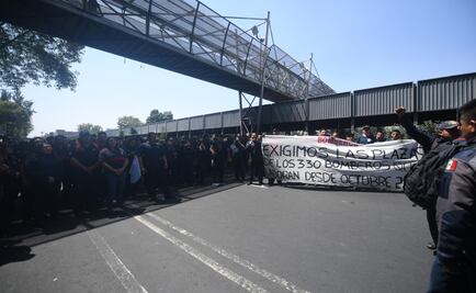 Bomberos bloquean Calzada de Tlalpan; piden el pago de su salario