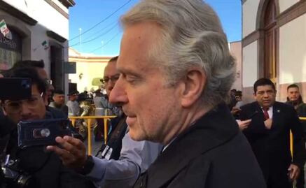 "Va a hacer calorcito", dice Creel por anuncio de mensaje de reconciliación nacional ante AMLO