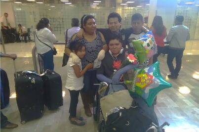 Menor lesionado en Tultepec regresa a México tras ser dado de alta en Texas
