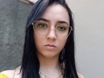 Joven brasileña cae en depresión tras convertirse en un meme