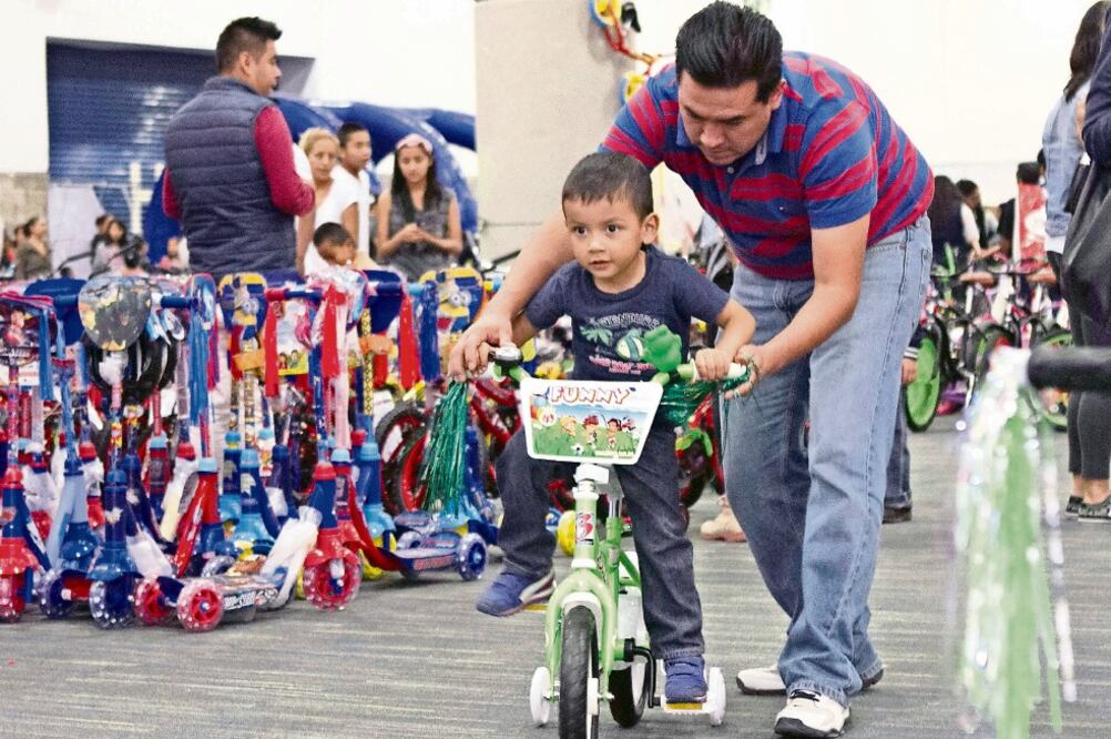 La temporada de fin de año capta 70% de las ventas, según la Asociación Mexicana de la Industria del Juguete (ARCHIVO EL UNIVERSAL)